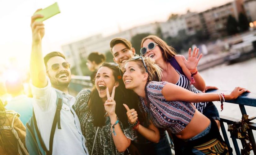 Wie beliebt fühlen sich Touristen im Ausland?