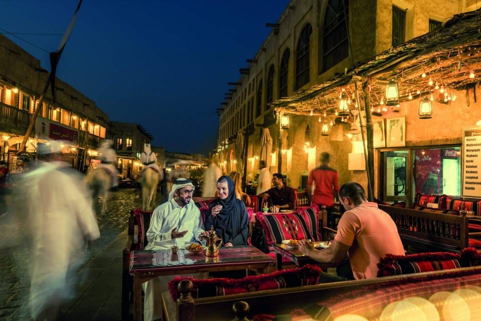 Kaffeekultur hat in Katar lange Tradition. Wir verraten 10 kuriose Fakten