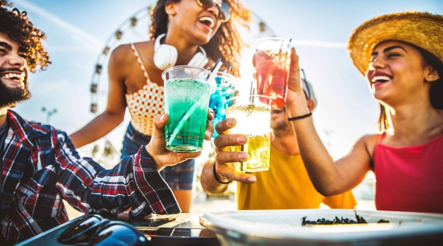 Dry Holidays: Fast die Hälfte der Urlaubenden befürwortet alkoholfreie Getränke