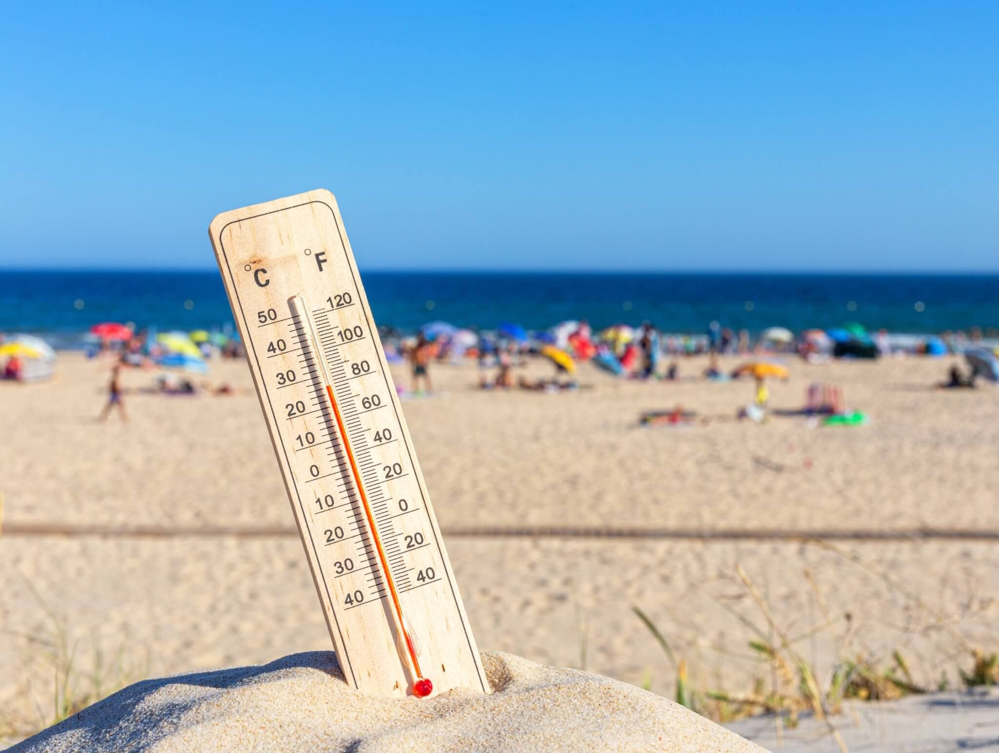 Extremwetterlagen im Urlaub: Mit diesen Tipps können Urlaubende diese vermeiden