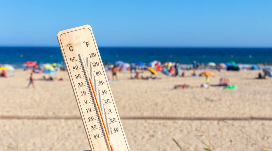 Extremwetterlagen im Urlaub: Mit diesen Tipps können Urlaubende diese vermeiden